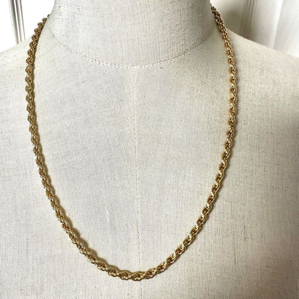 Gold tone vintage braided chain necklace